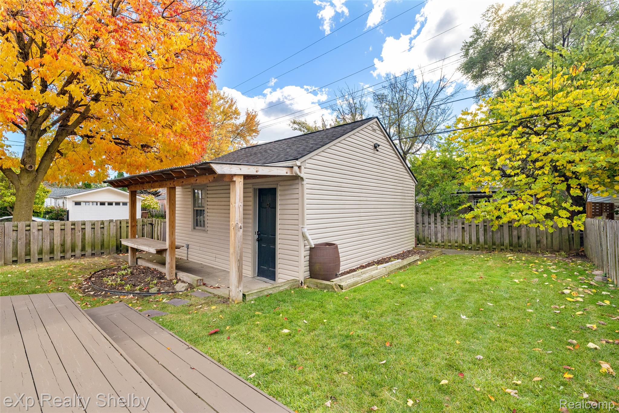 1953 Hunt Club Drive