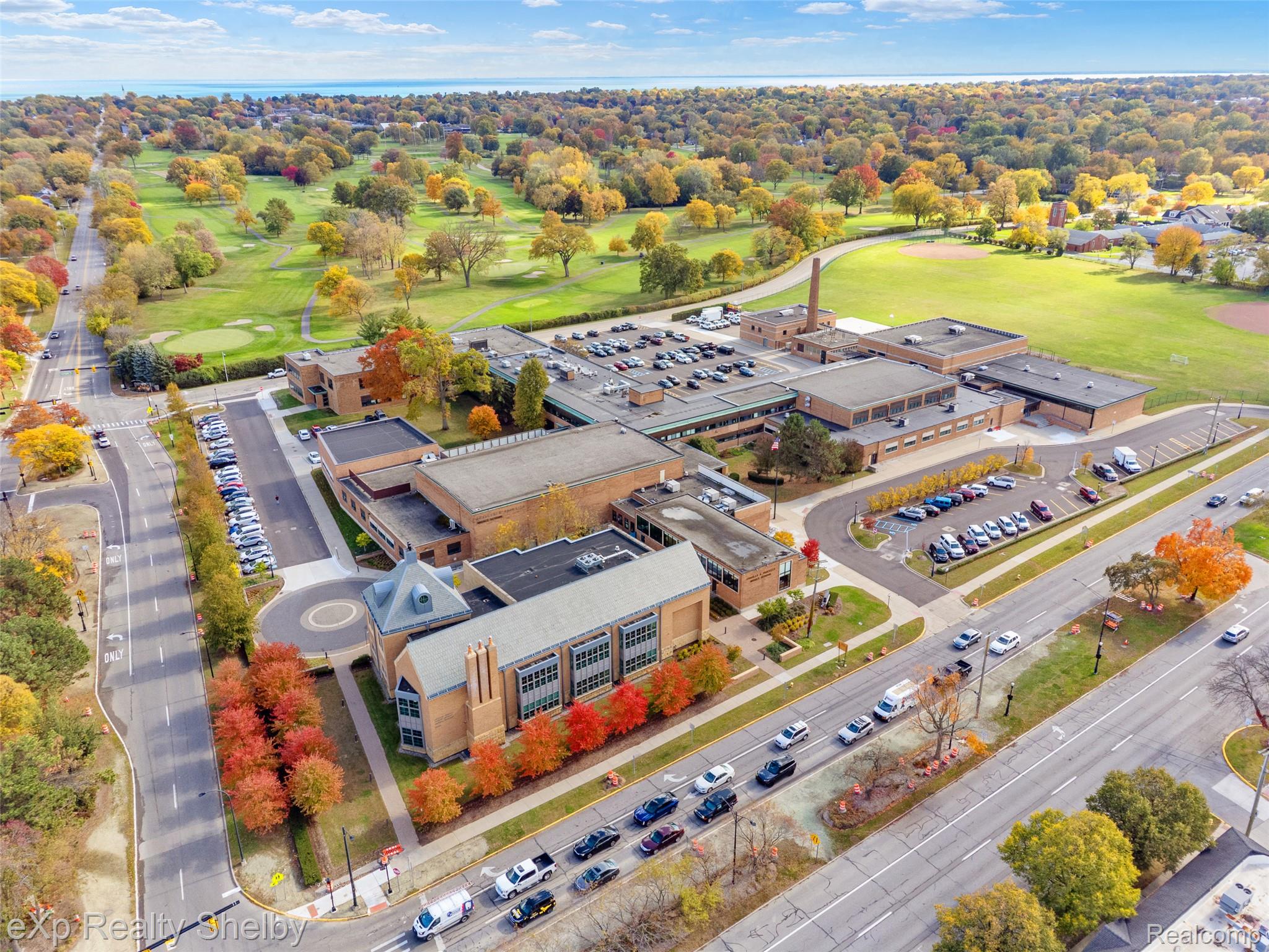 1953 Hunt Club Drive