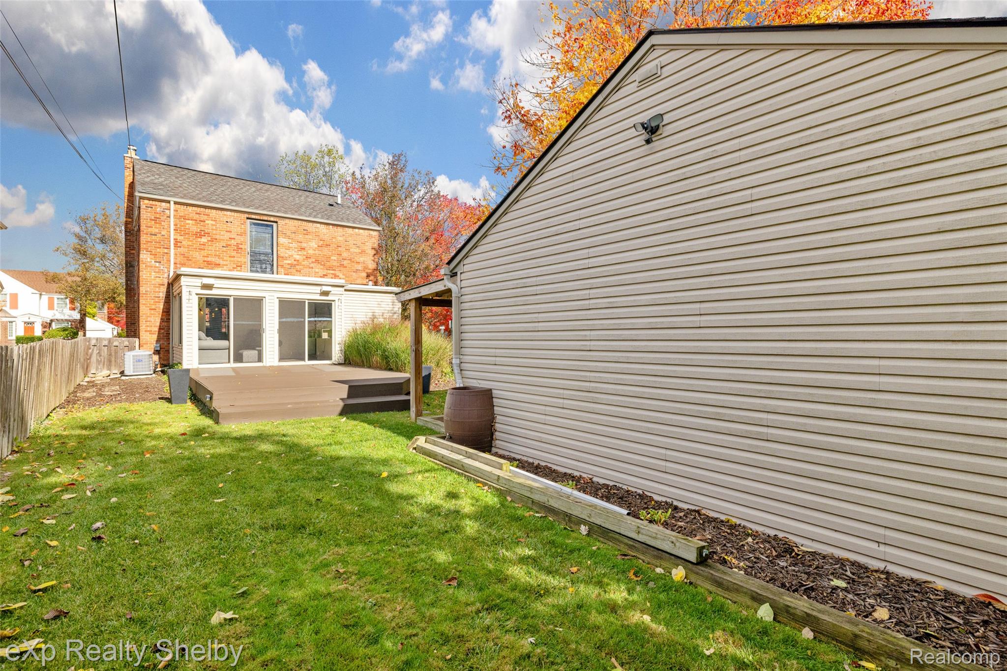 1953 Hunt Club Drive