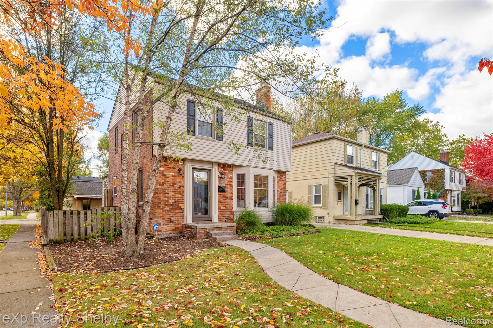 1953 Hunt Club Drive