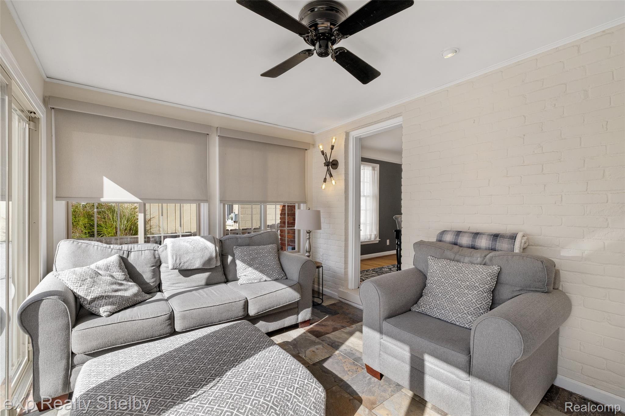 1953 Hunt Club Drive