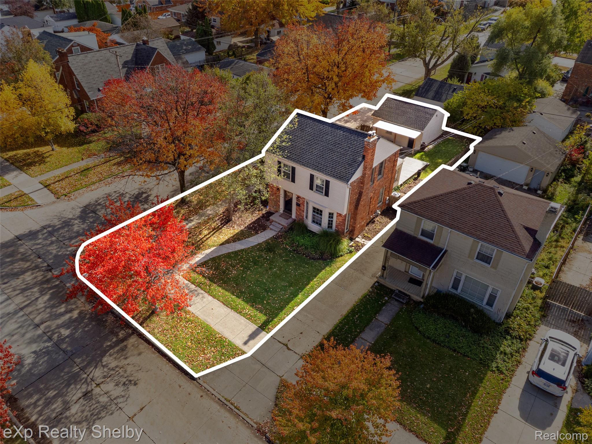 1953 Hunt Club Drive