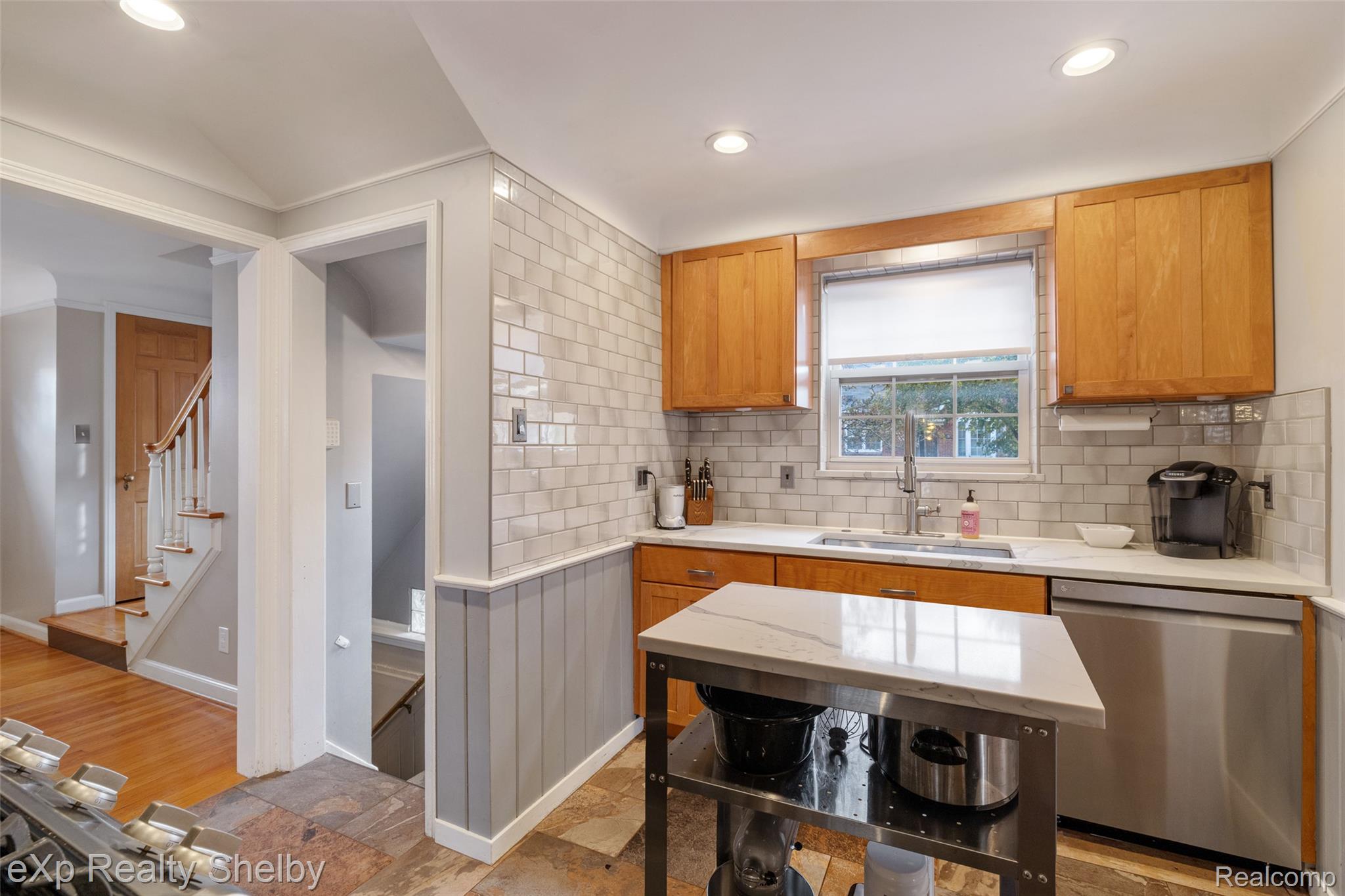 1953 Hunt Club Drive