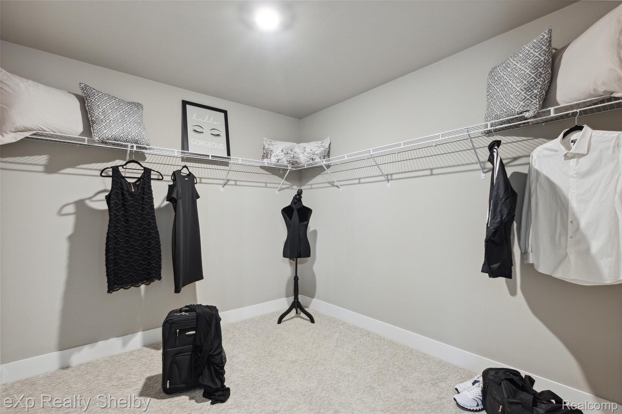 52000 Wellington Valley Drive