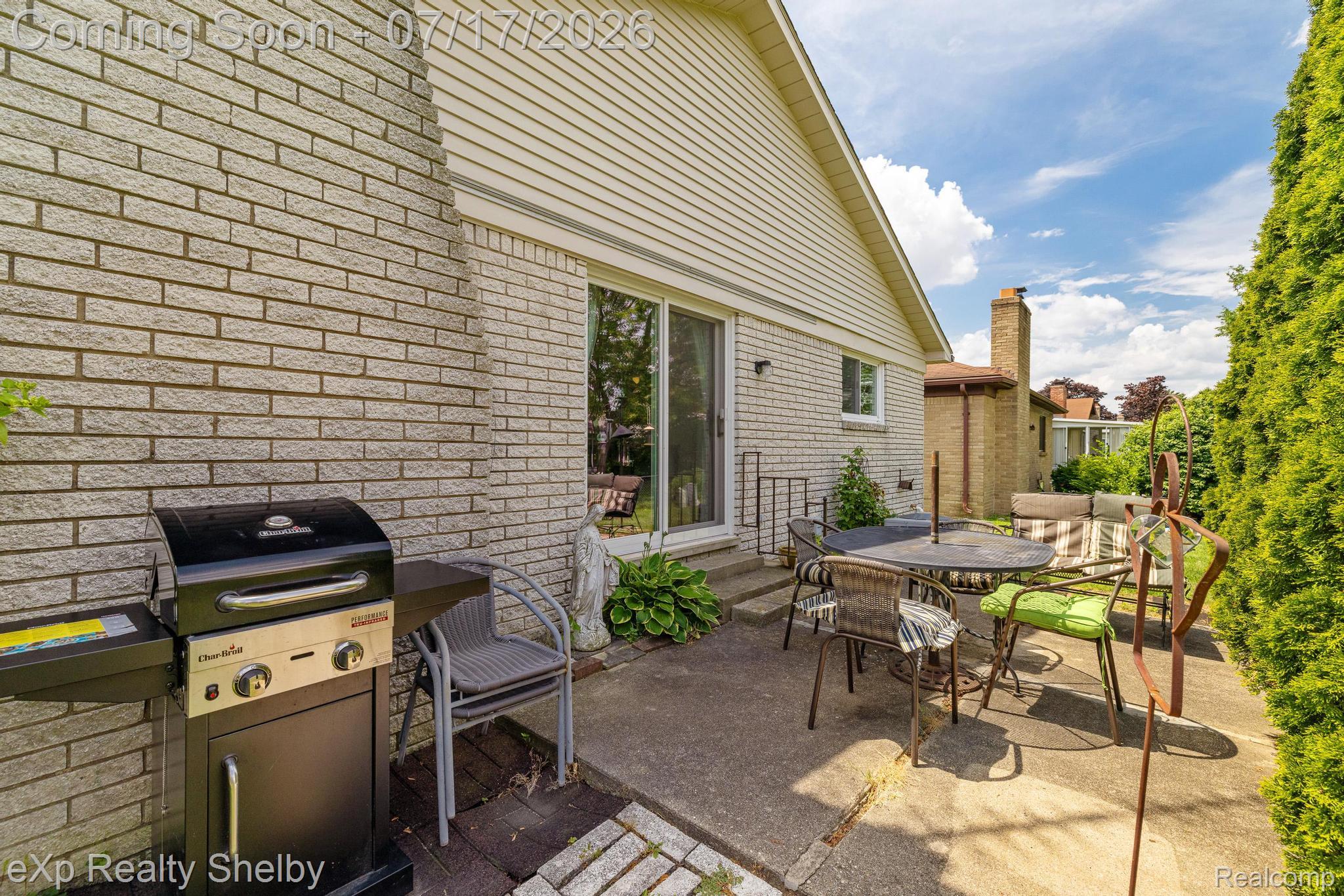 15175 La Grande Plaza Unit: 32