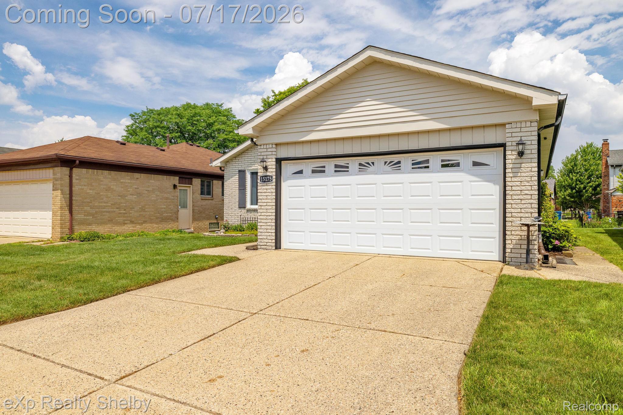 15175 La Grande Plaza Unit: 32
