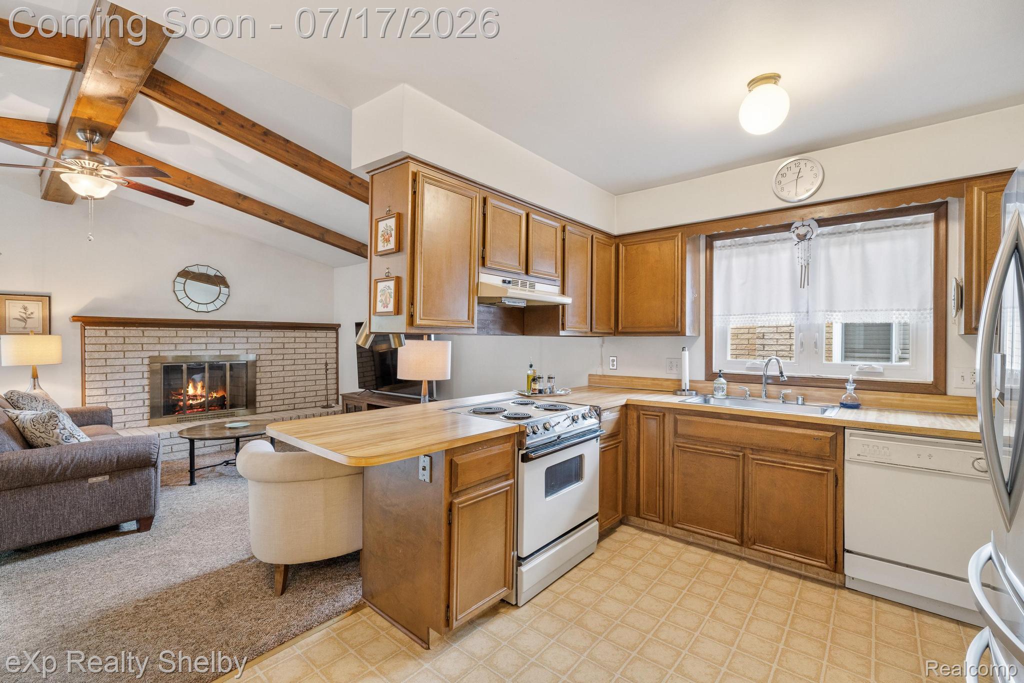 15175 La Grande Plaza Unit: 32