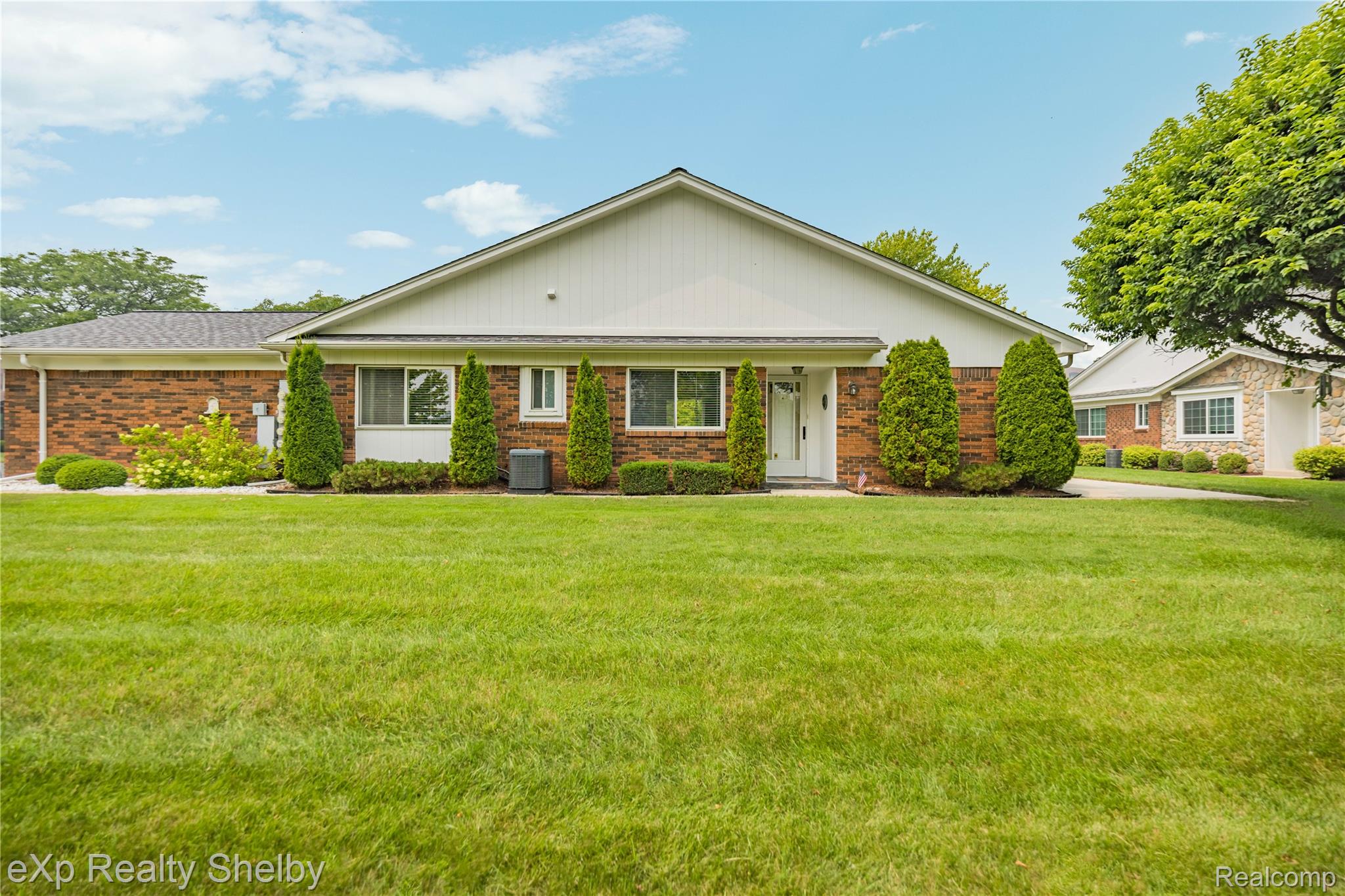 762 Country Club Drive Unit: 60