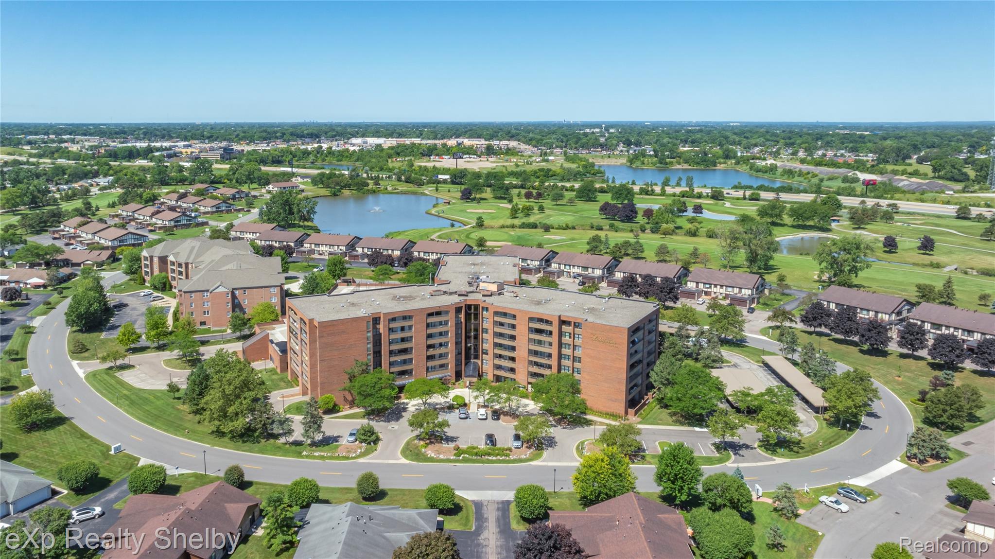 762 Country Club Drive Unit: 60