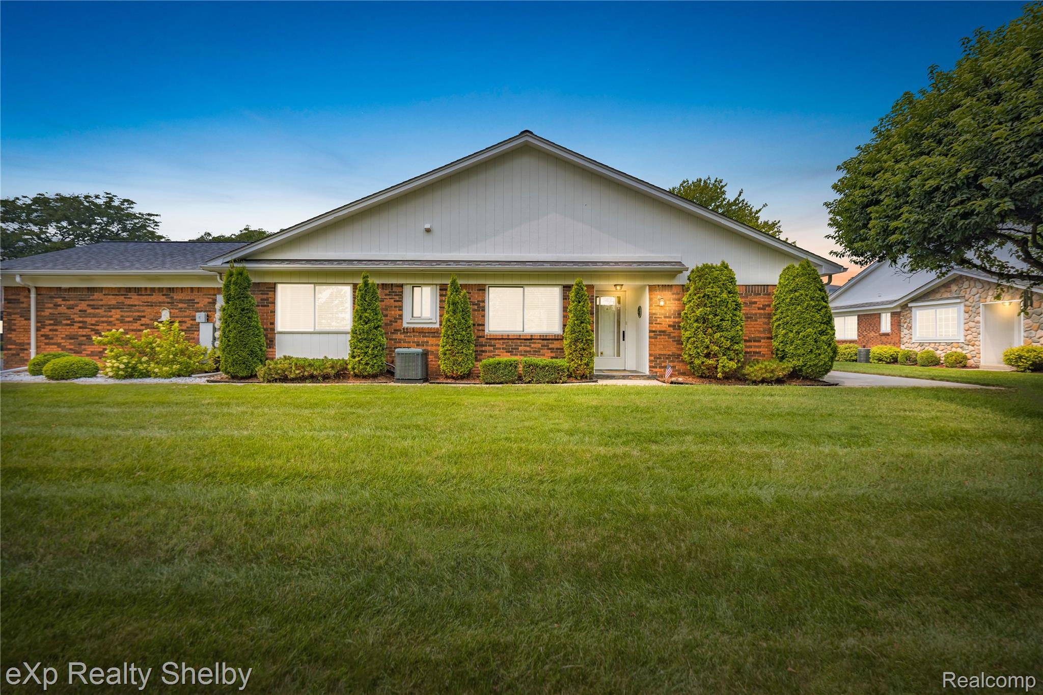 762 Country Club Drive Unit: 60