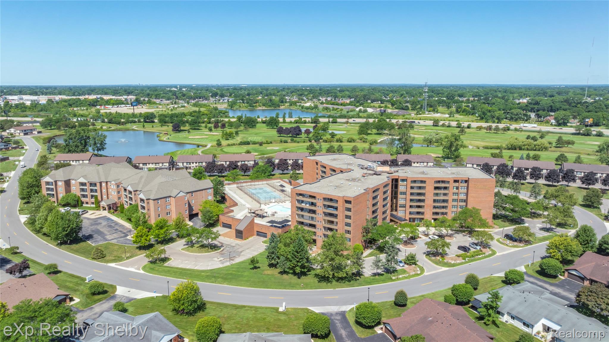 762 Country Club Drive Unit: 60