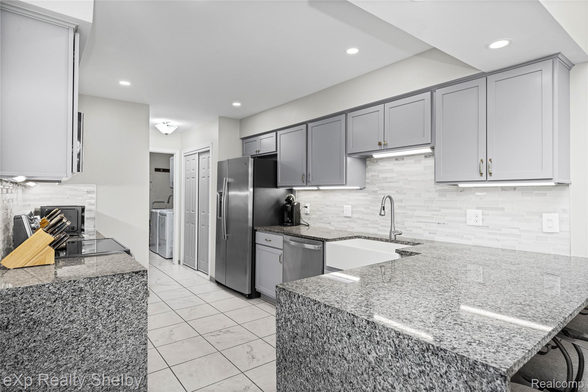 762 Country Club Drive Unit: 60