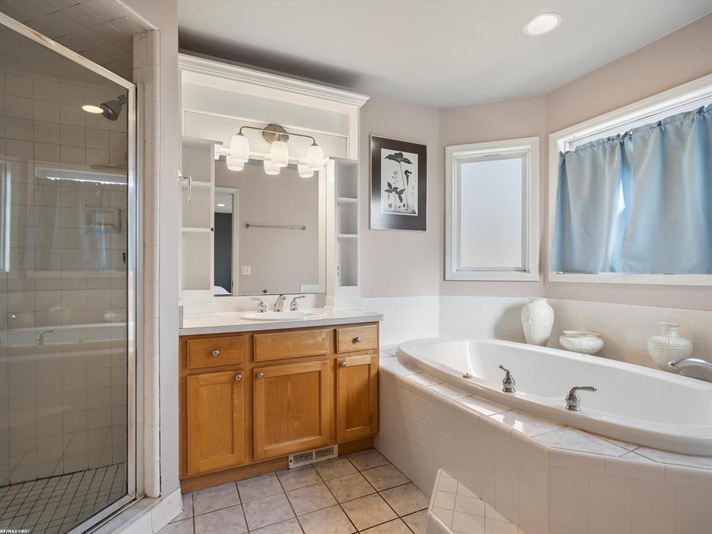 54638 Beacon Cove