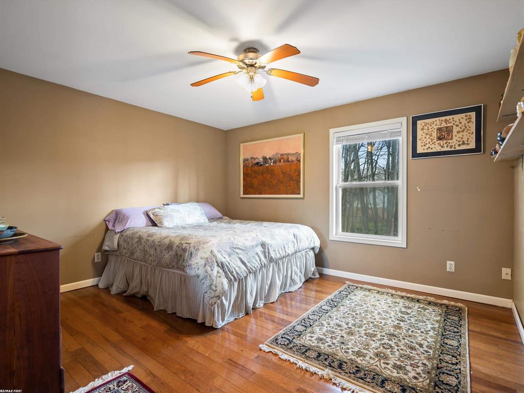 54638 Beacon Cove