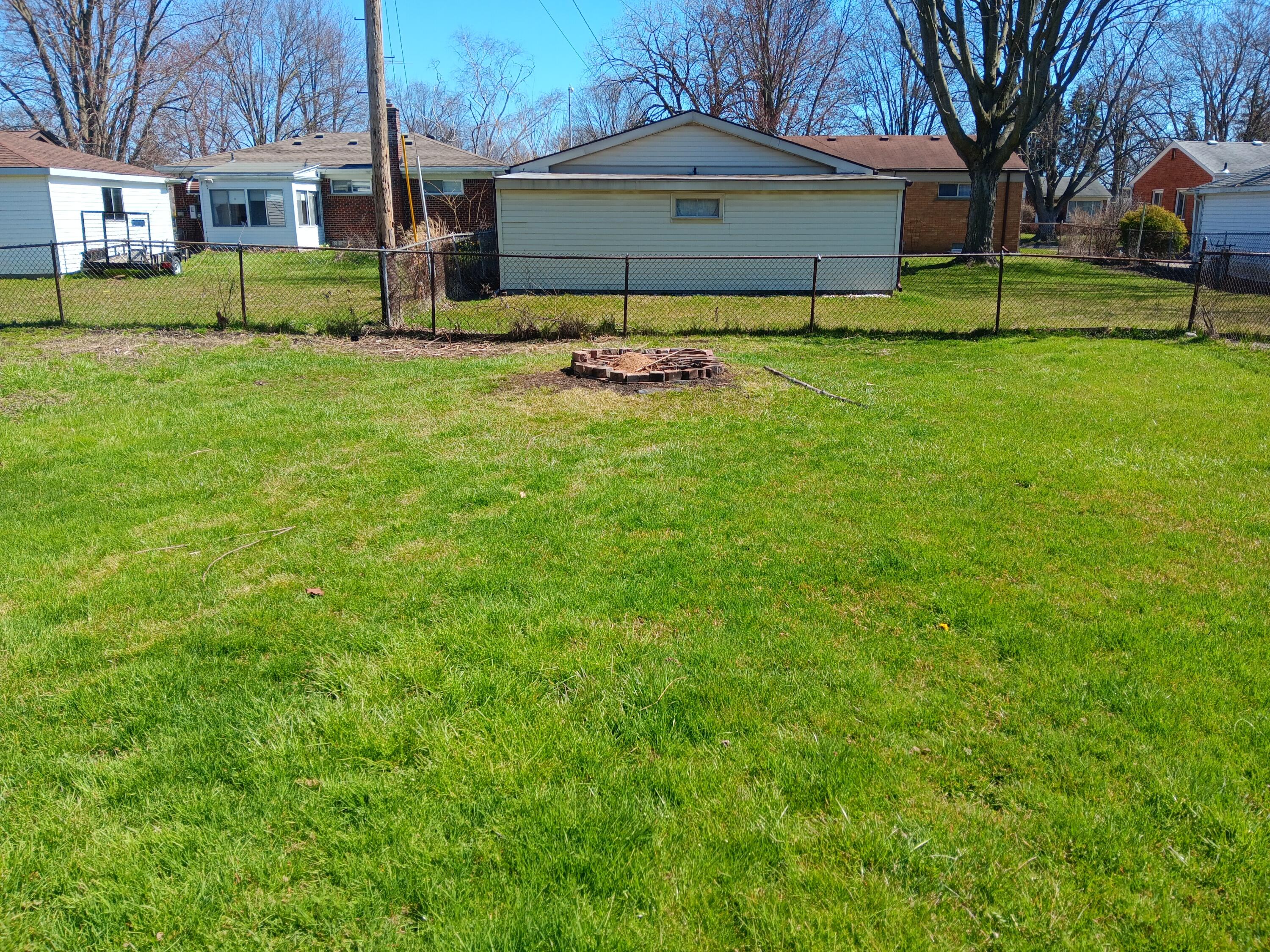 21256 Danbury Street