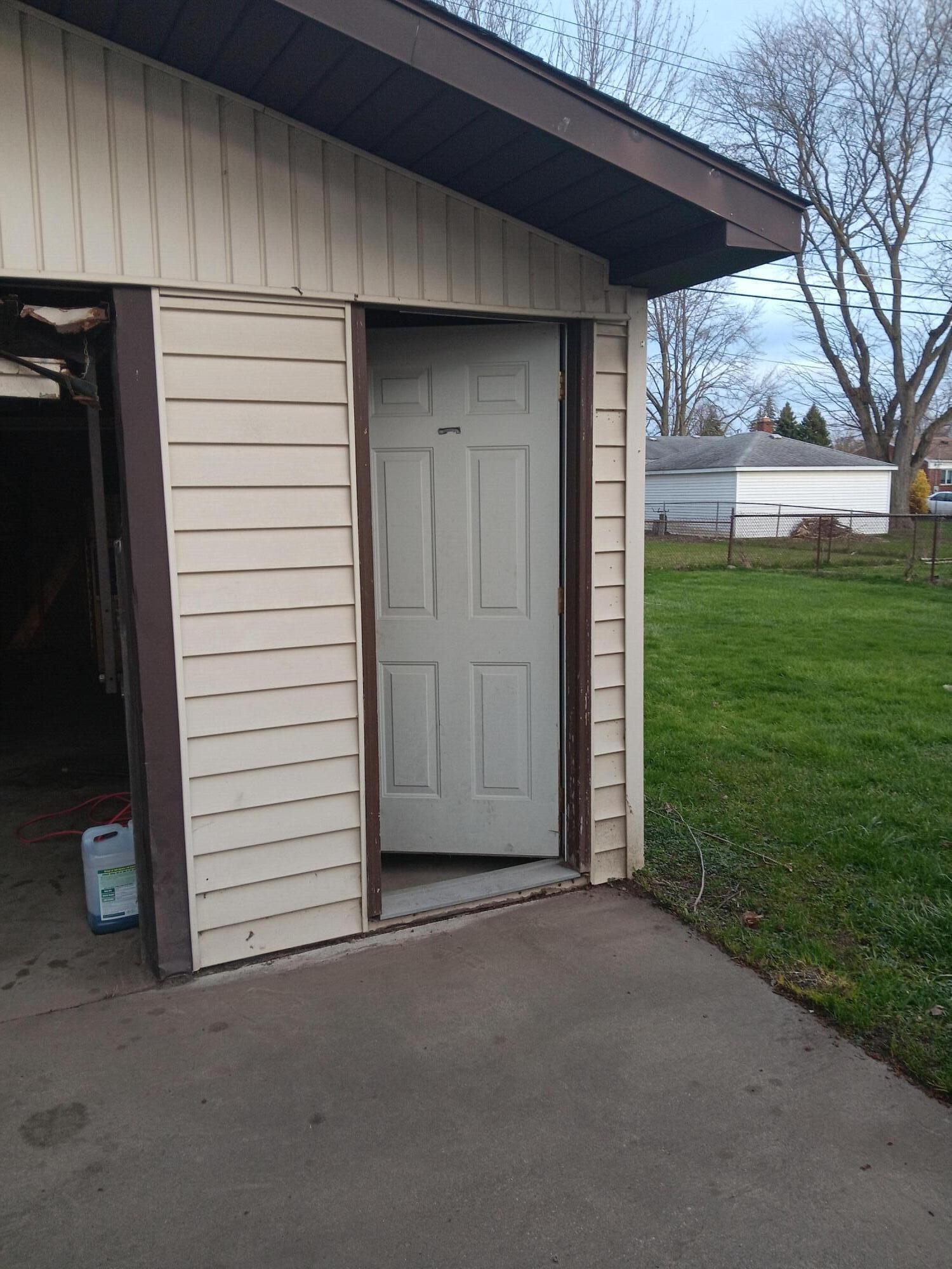 21256 Danbury Street