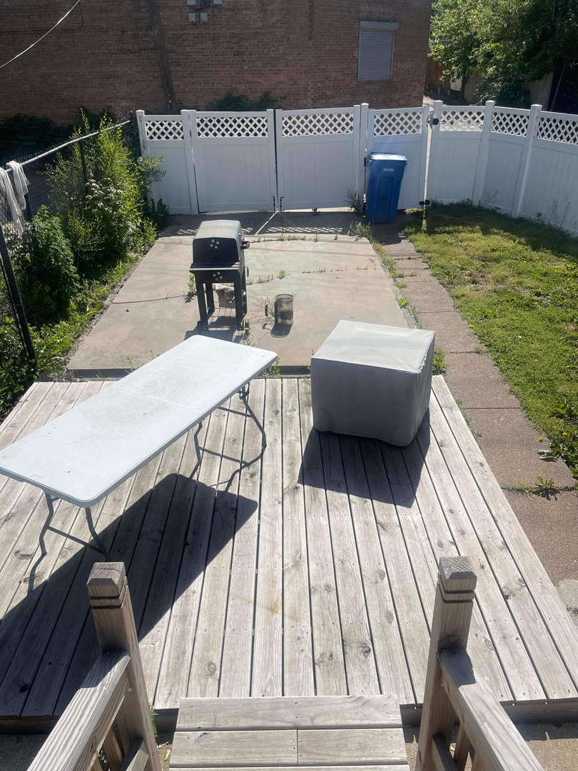 9245 S Harper Avenue