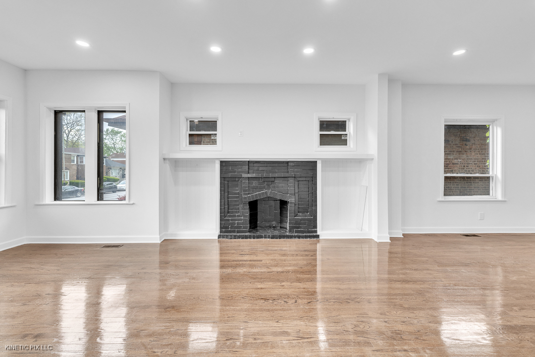 8127 S Jeffery Boulevard