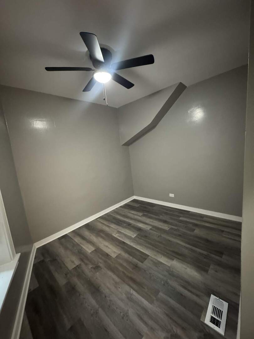 6601 S Langley Avenue Unit: 1