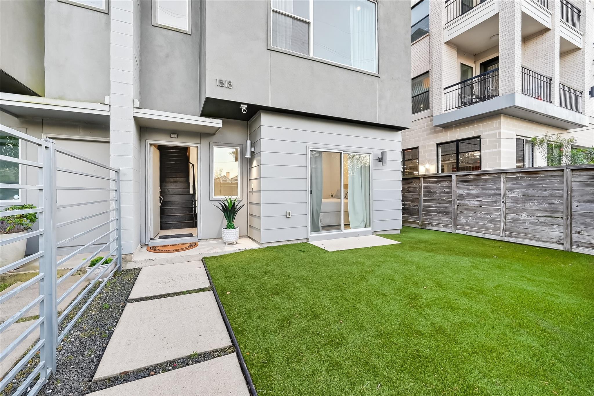 1518 Blodgett Street