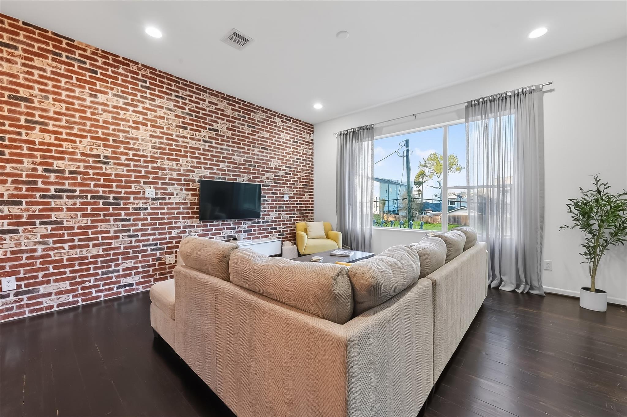 1518 Blodgett Street