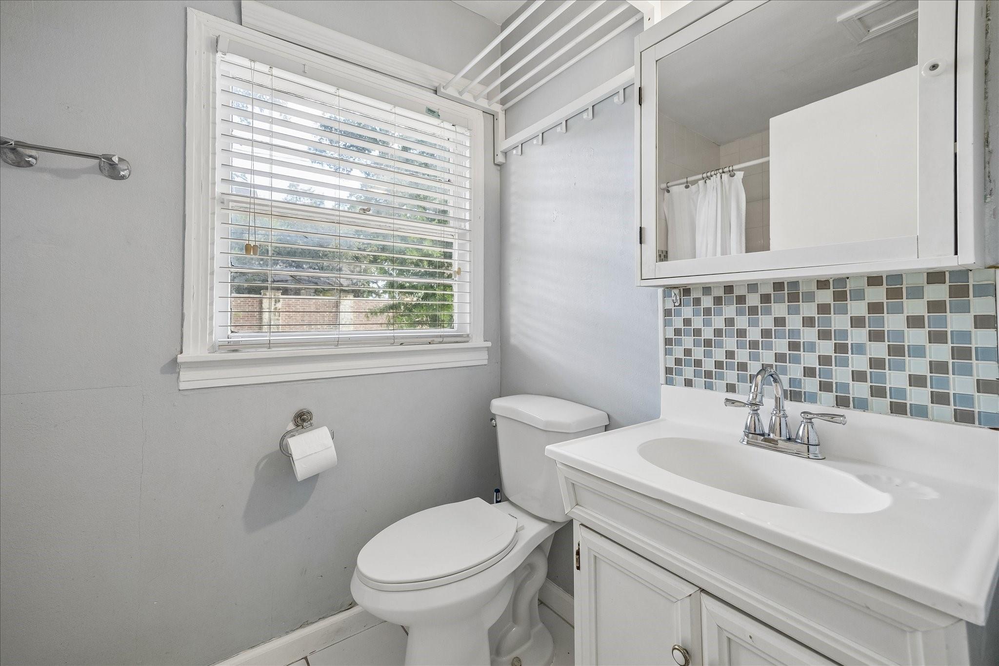 6621 Westview