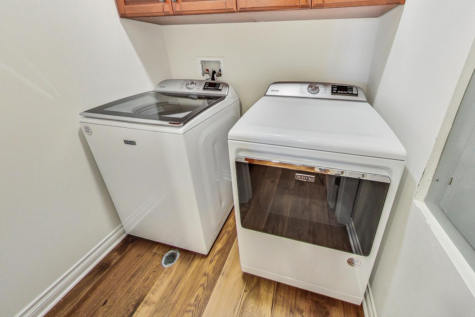 151 W Wing Street Unit: 707