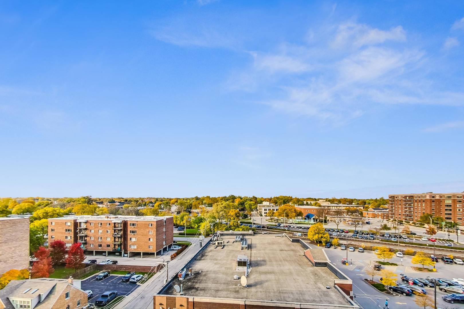 151 W Wing Street Unit: 707