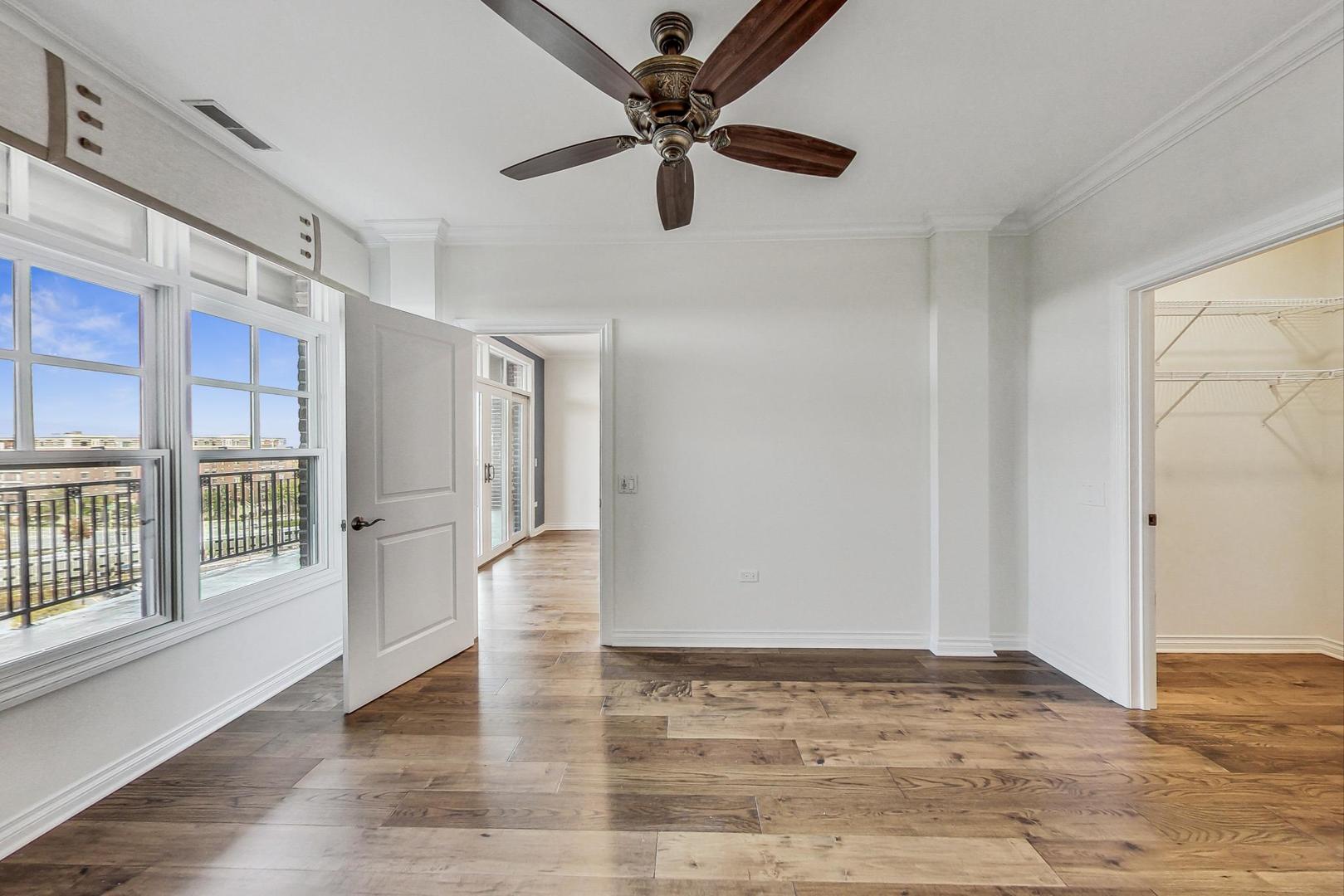 151 W Wing Street Unit: 707