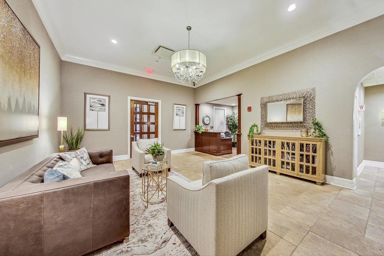 151 W Wing Street Unit: 707