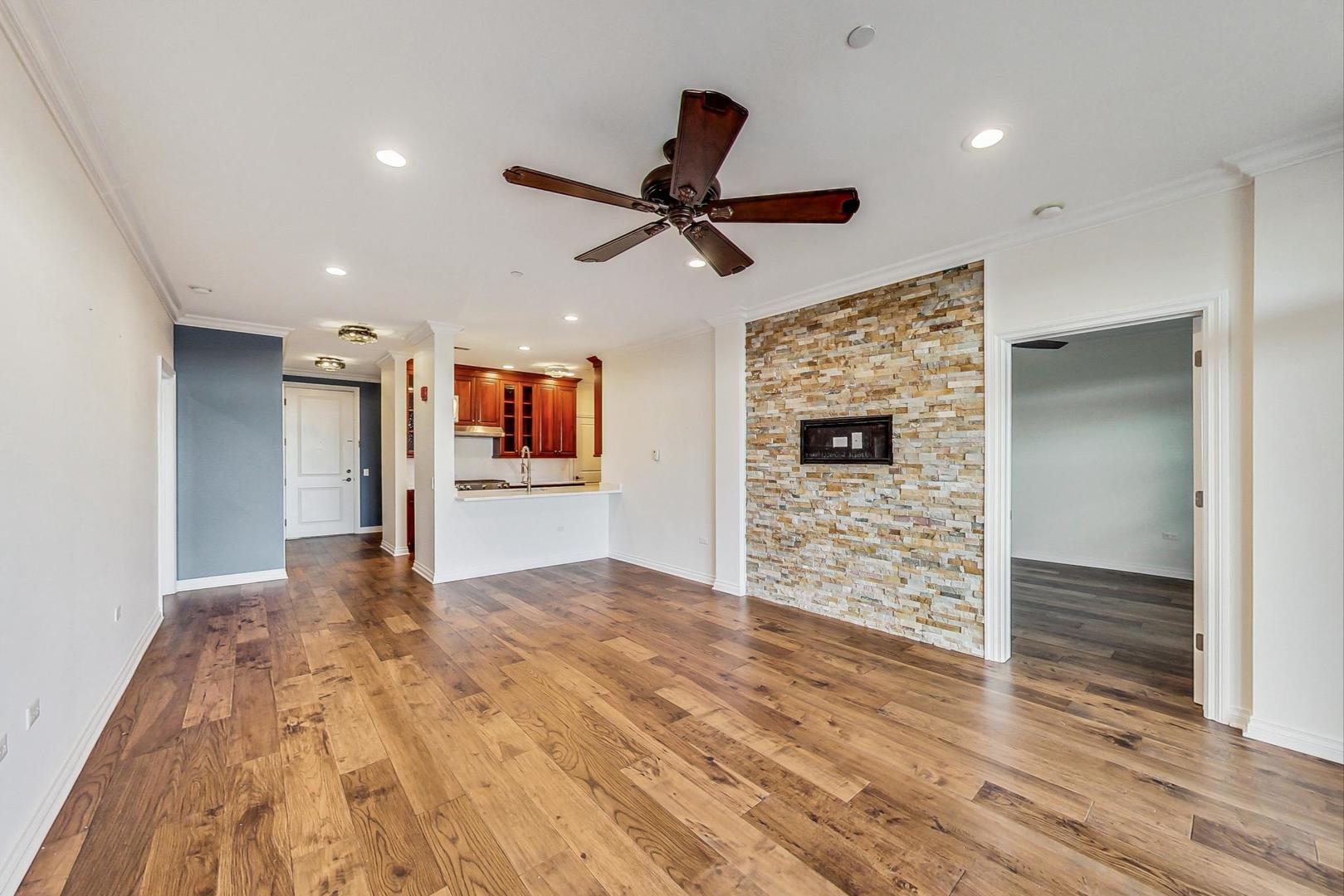 151 W Wing Street Unit: 707