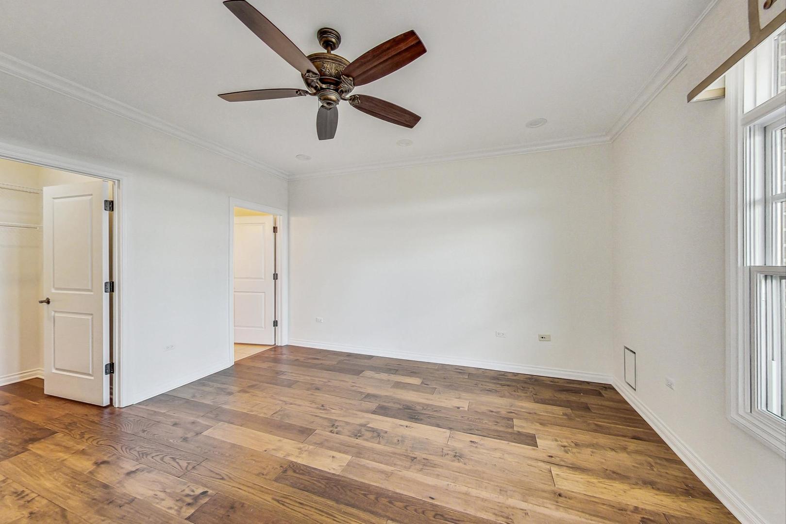 151 W Wing Street Unit: 707