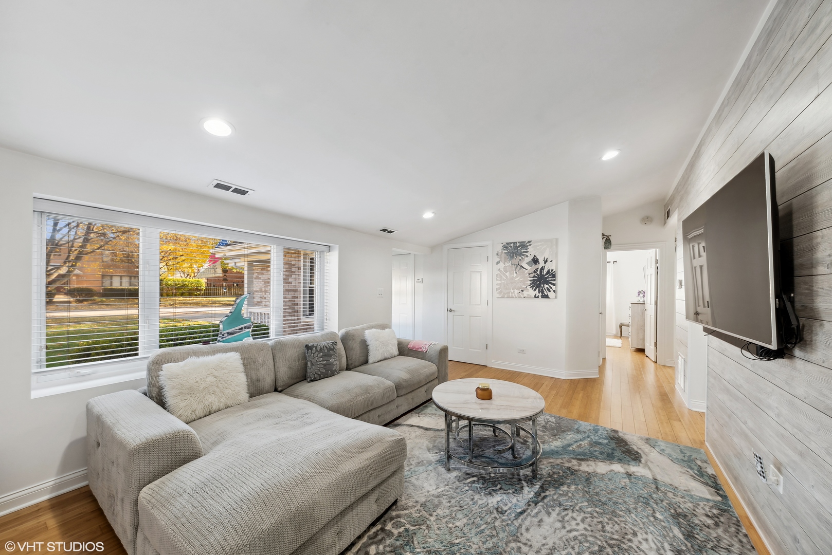 808 S McKinley Avenue