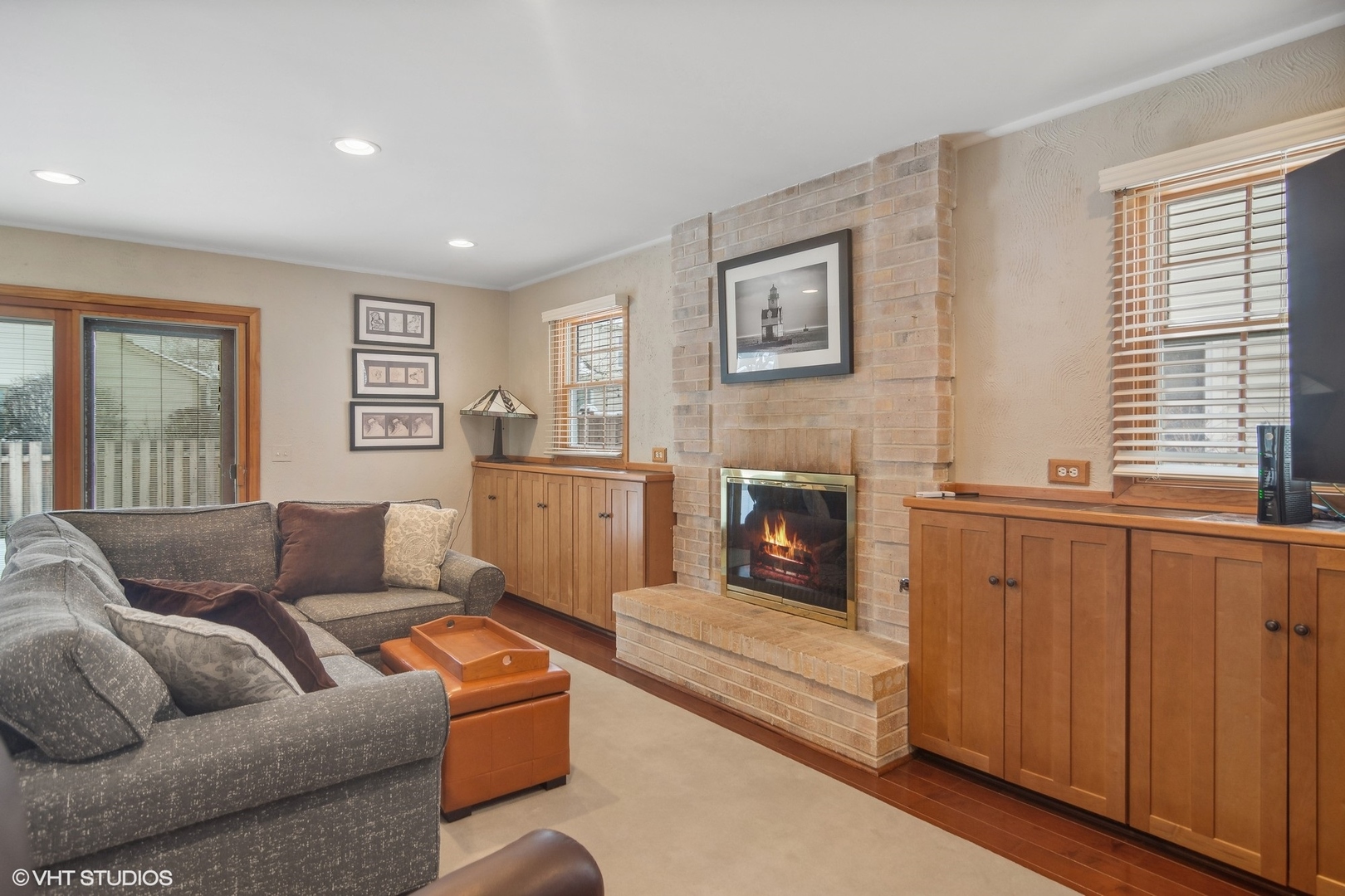 6 E Fox Hill Drive