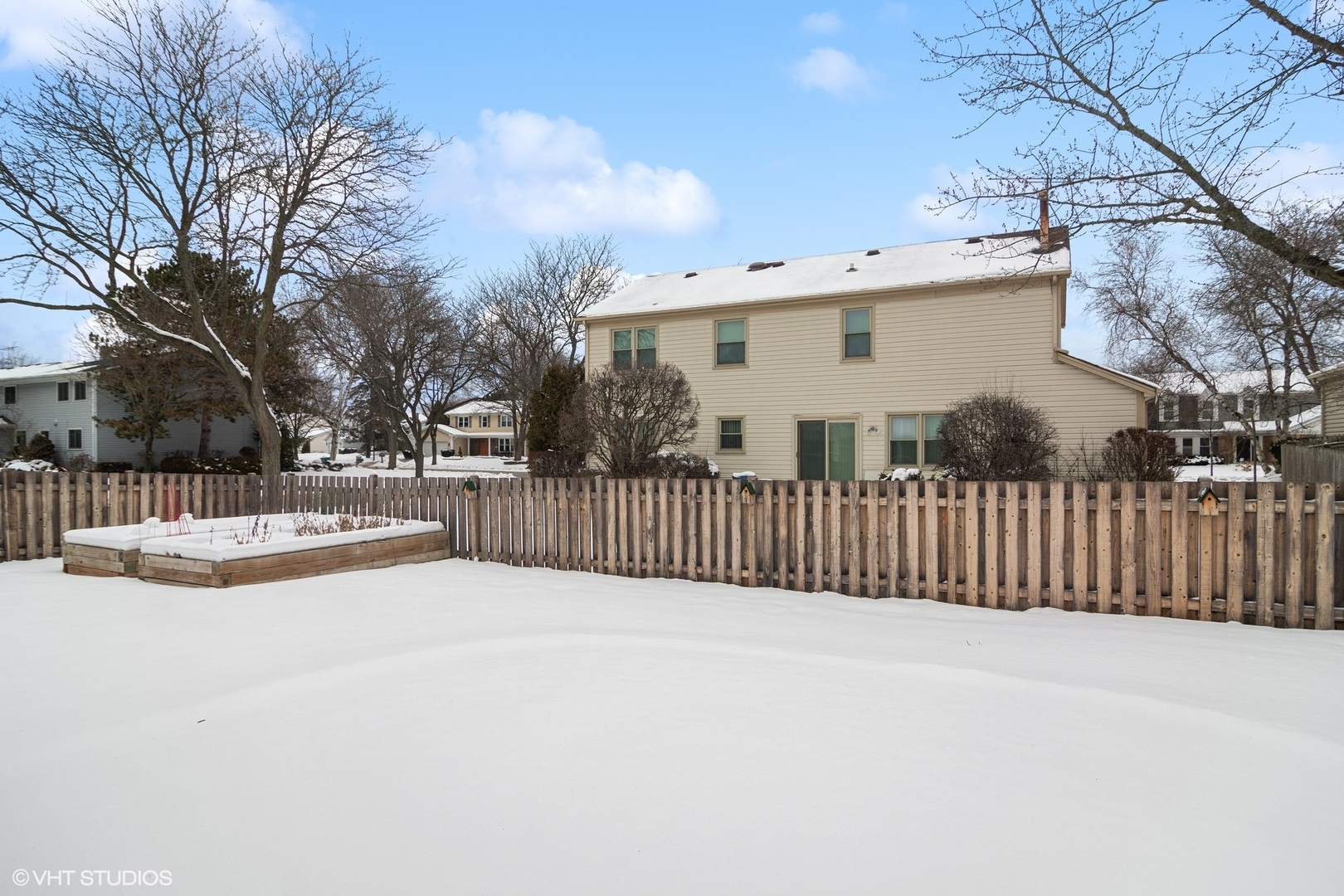 6 E Fox Hill Drive