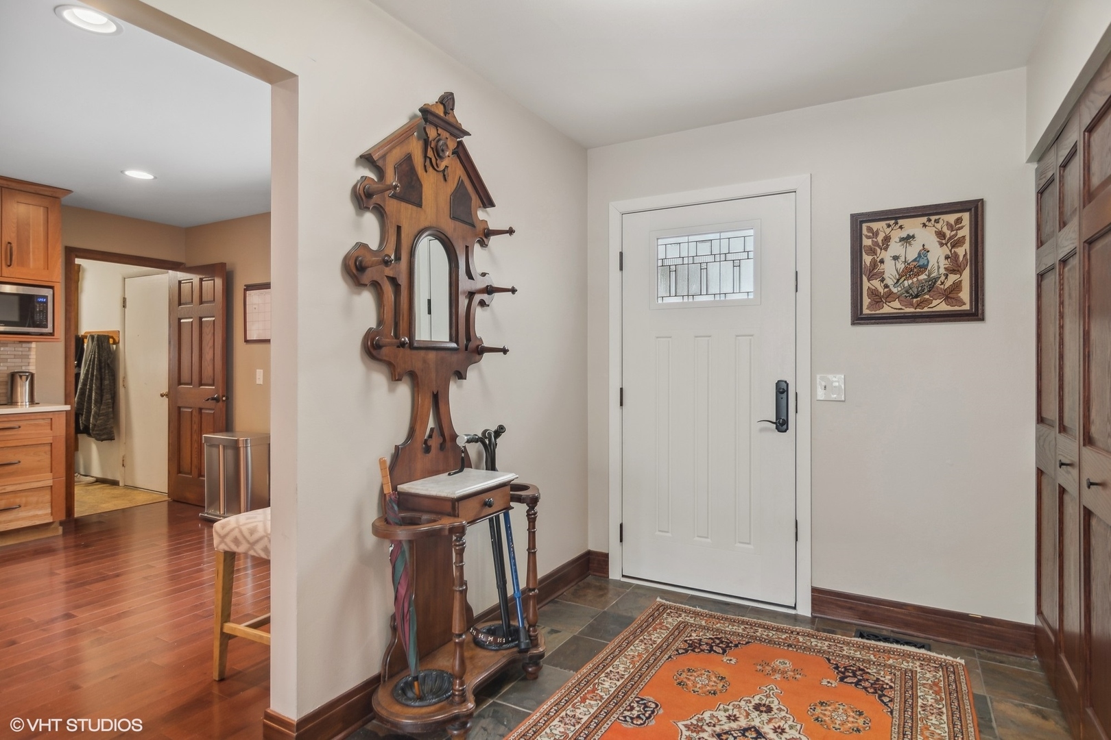 6 E Fox Hill Drive
