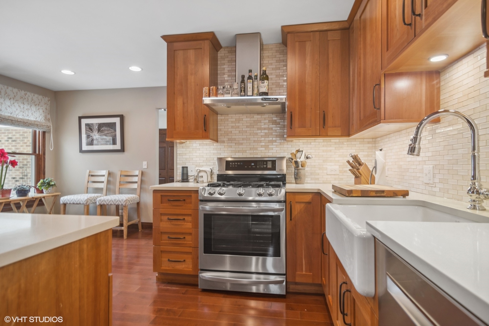 6 E Fox Hill Drive
