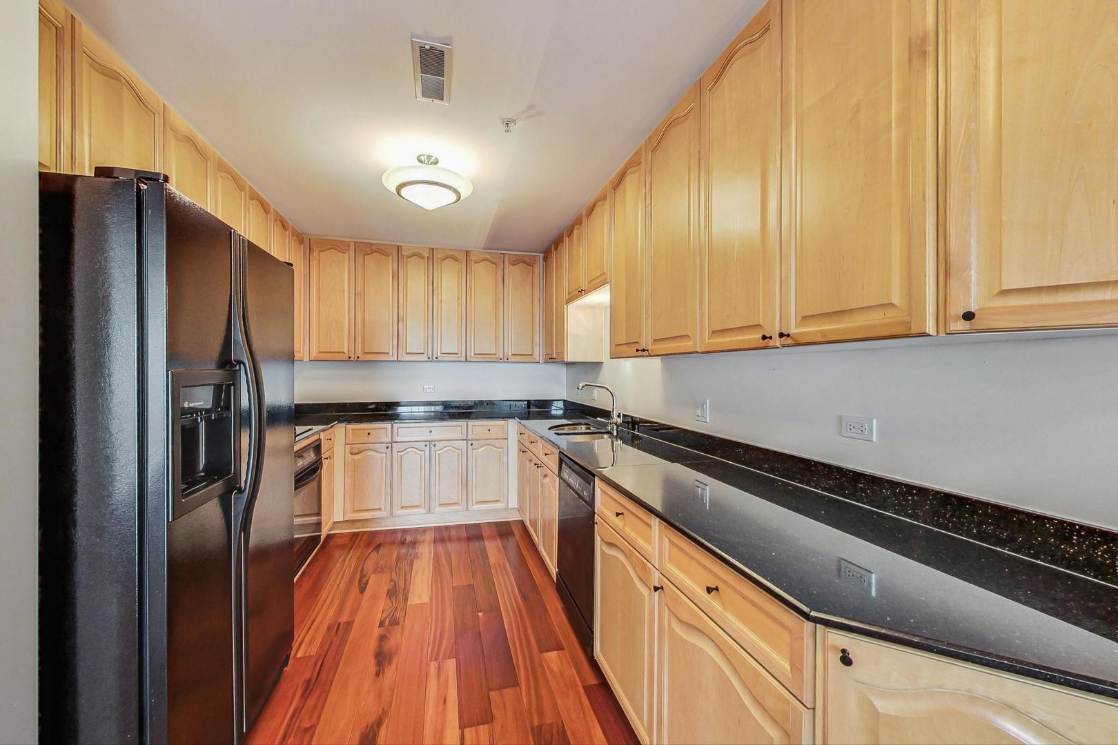 44 N Vail Avenue Unit: 609