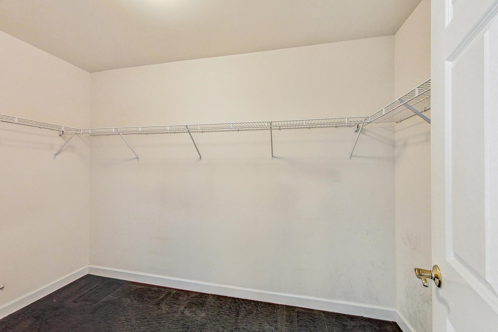 44 N Vail Avenue Unit: 609