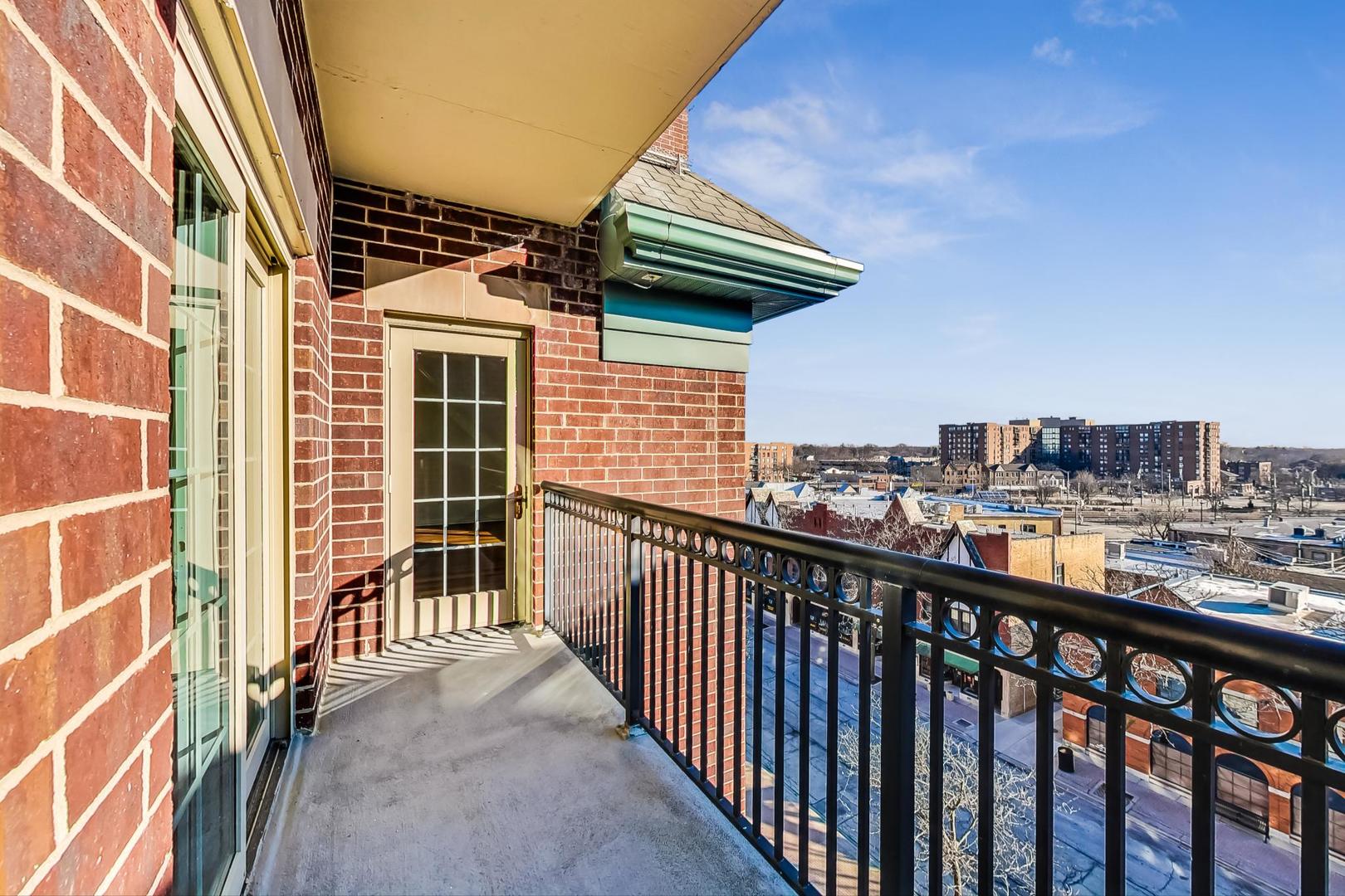 44 N Vail Avenue Unit: 609