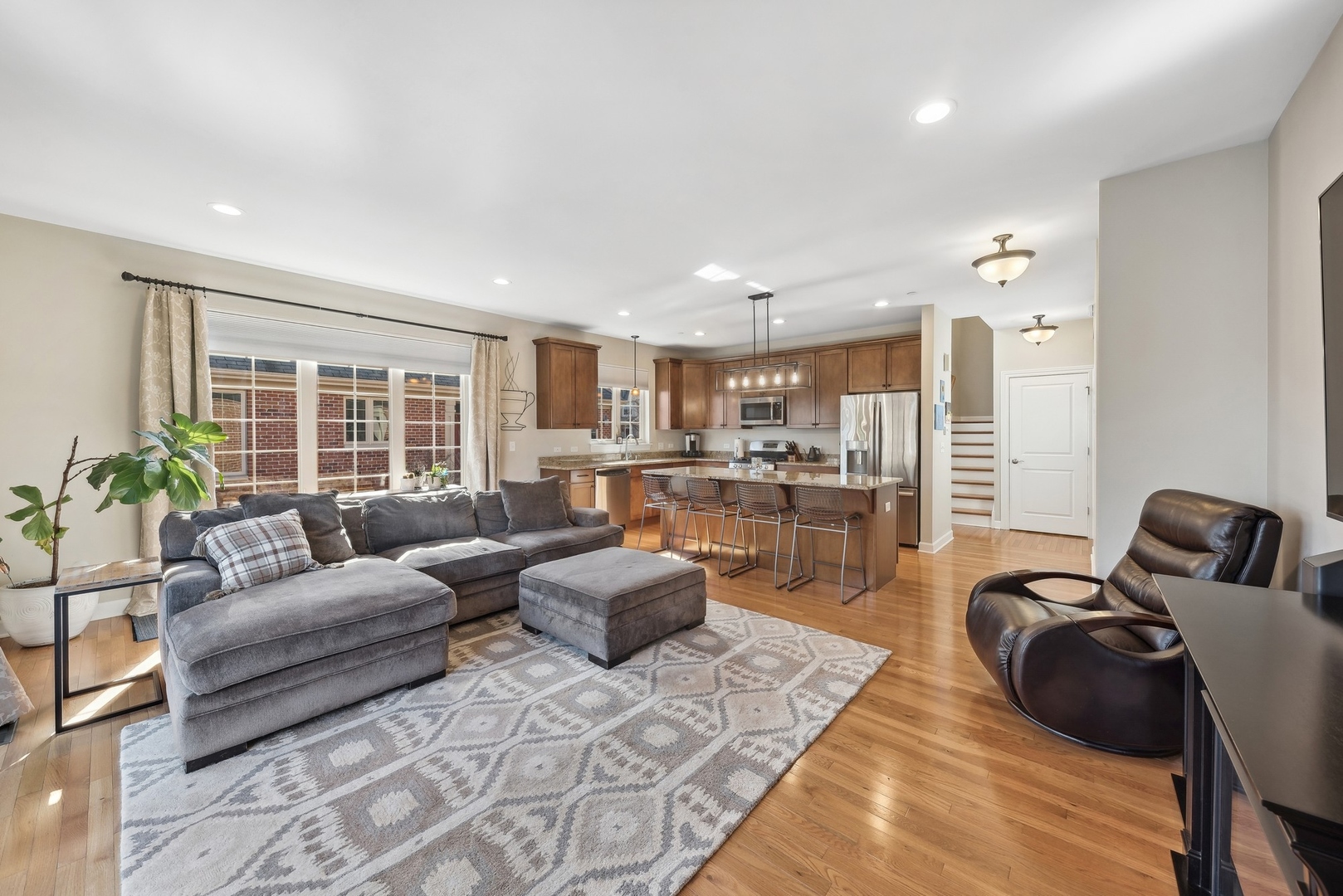 2138 Apple Hill Lane