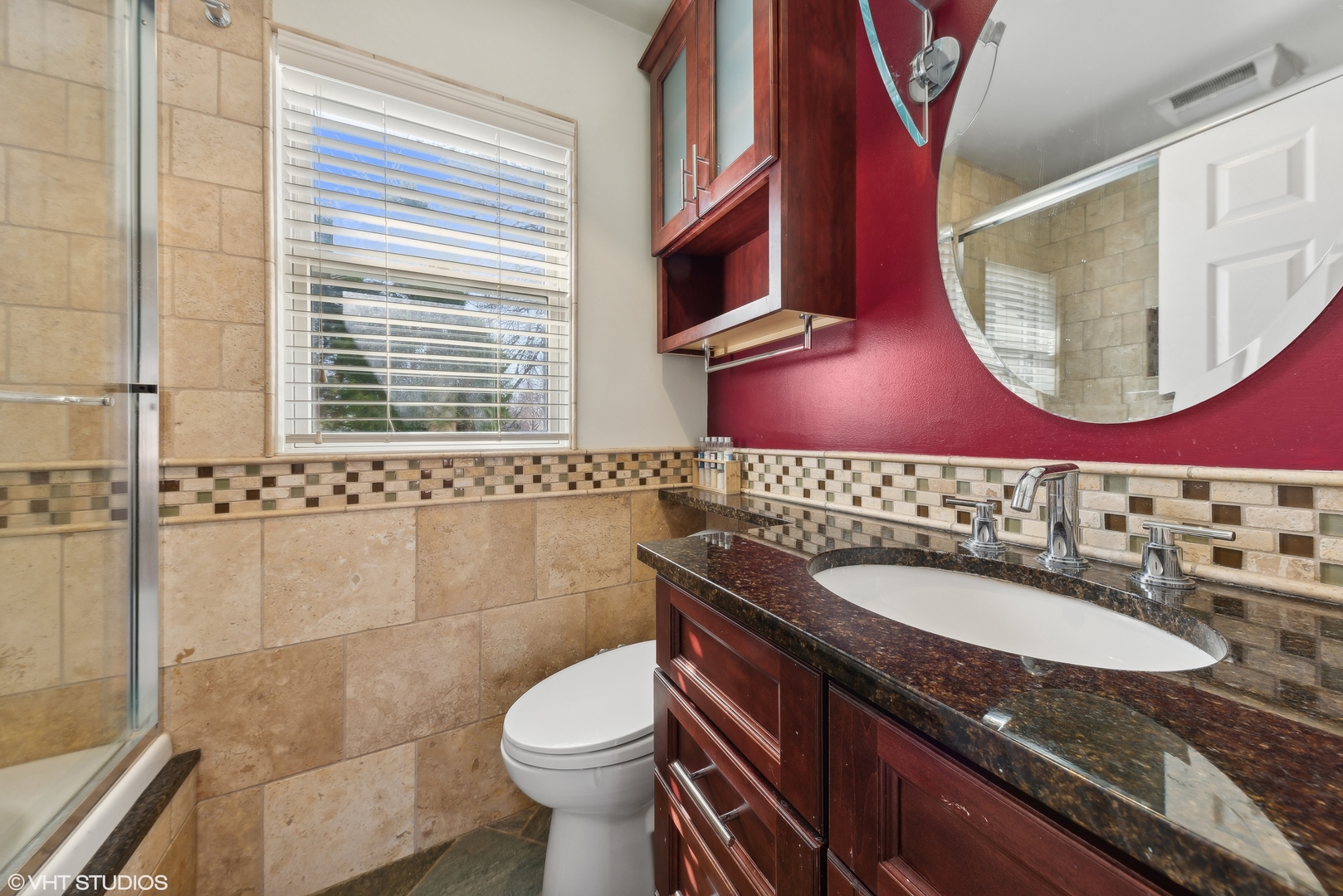 2112 W Lincoln Street