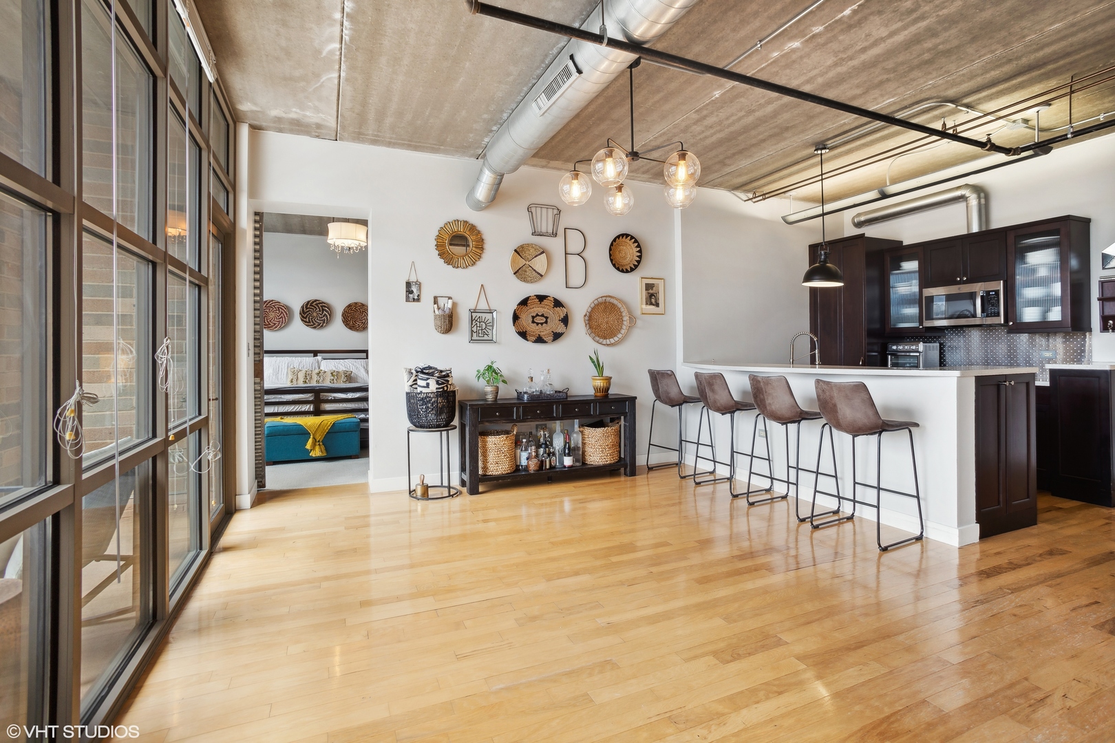 10 S Dunton Avenue Unit: 204