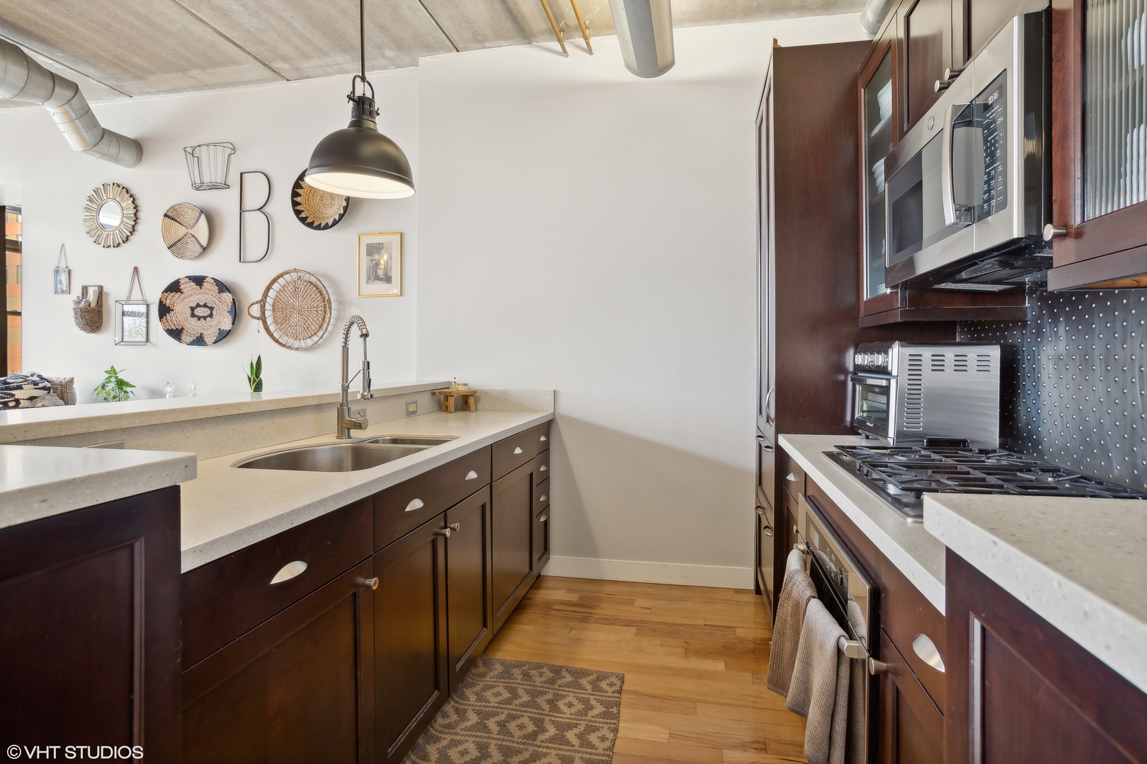 10 S Dunton Avenue Unit: 204