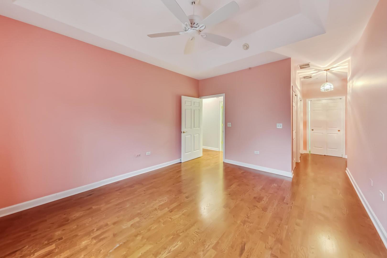 2660 Summit Drive Unit: 310