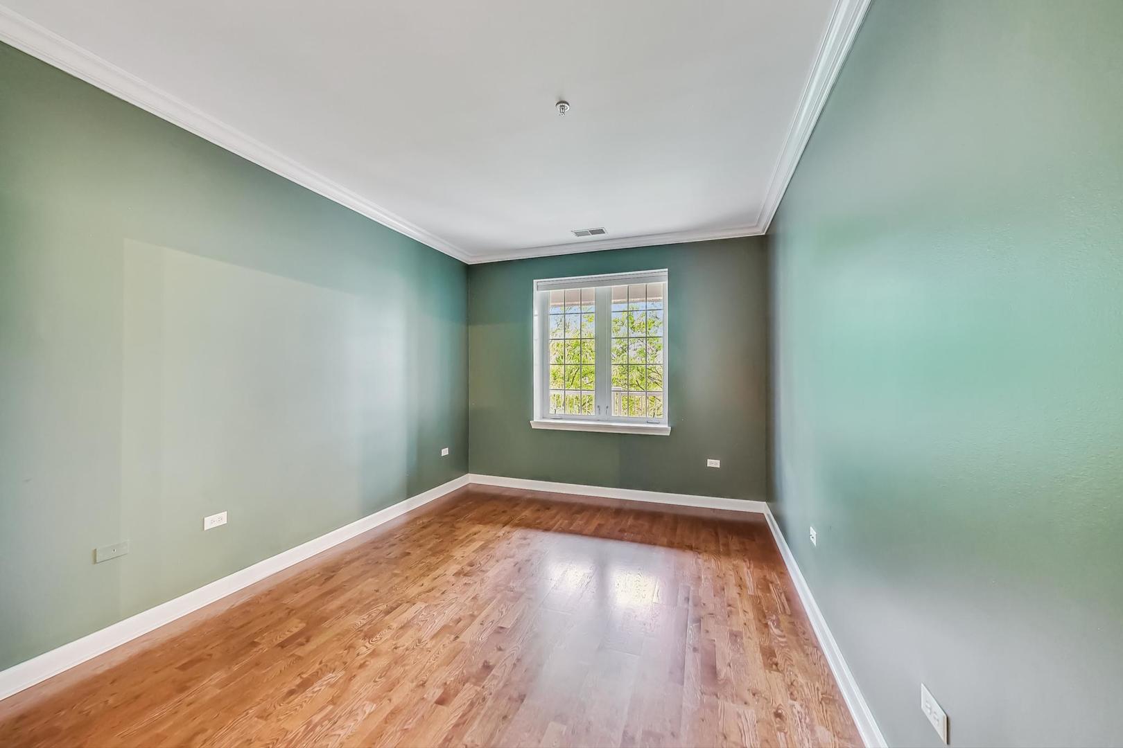 2660 Summit Drive Unit: 310