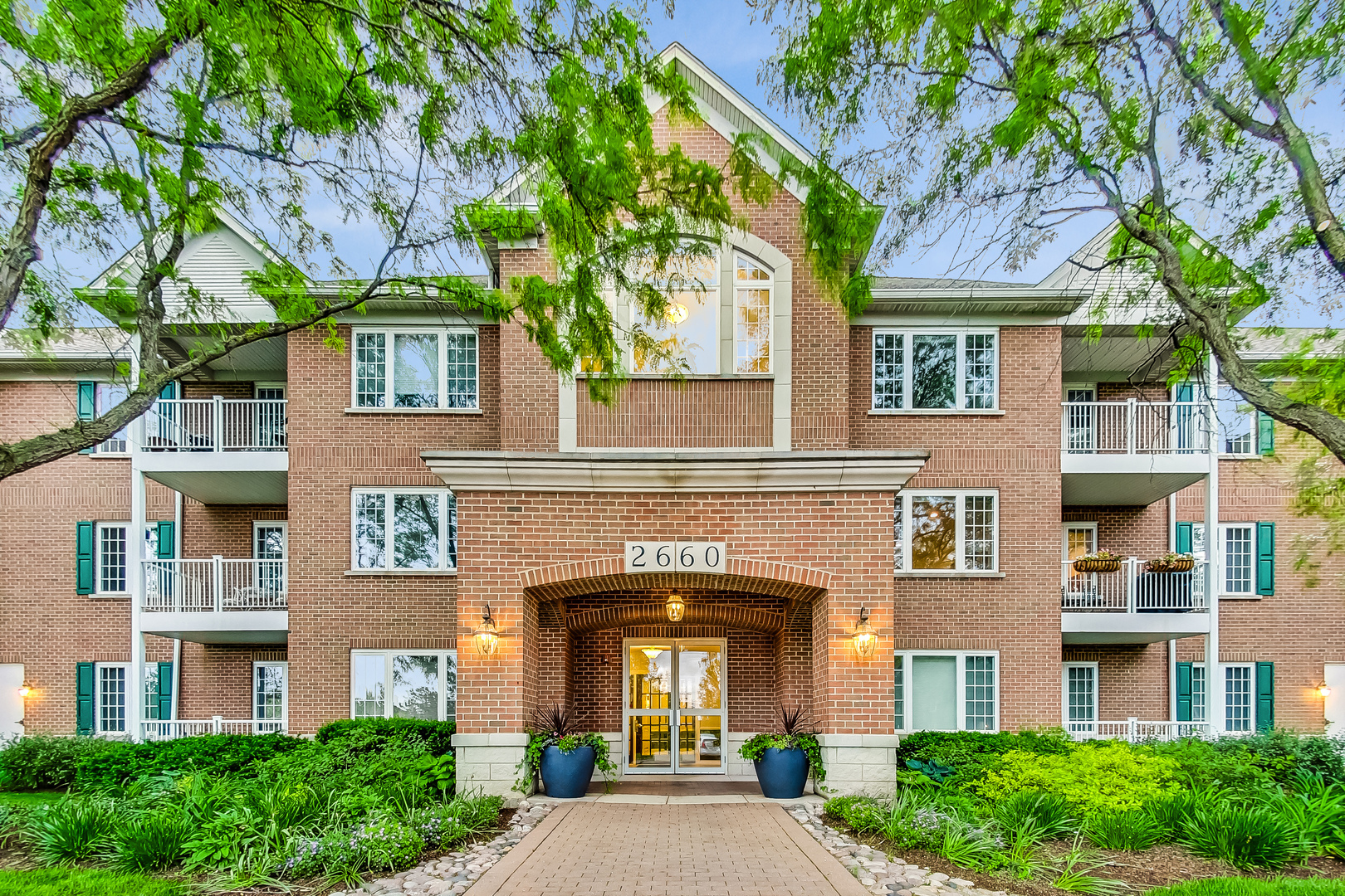 2660 Summit Drive Unit: 310