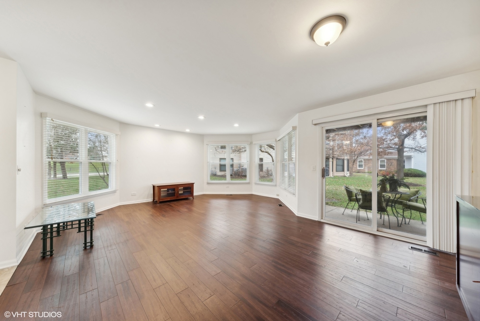 40 Willow Parkway