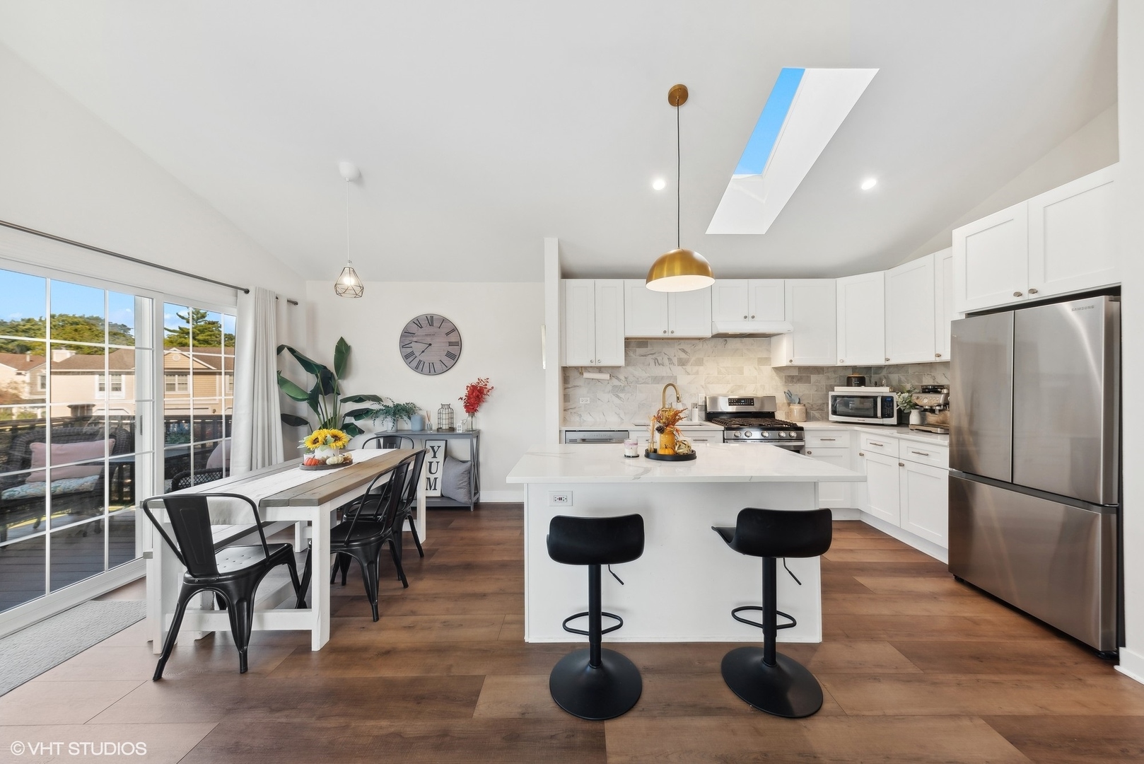 300 Le Parc Circle
