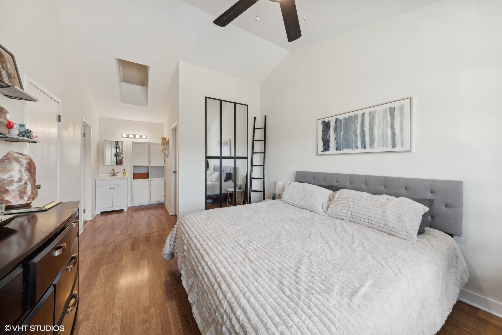 300 Le Parc Circle